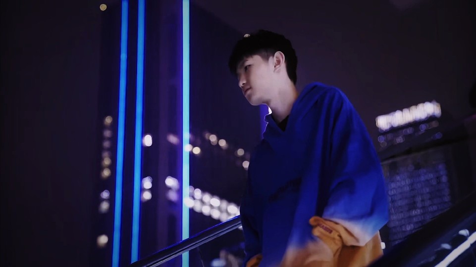 只要坚持不